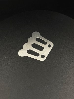 Resim ve örneklerle birlikte özelleştirilmiş paslanmaz çelik metal valf plakası Valf plakası