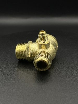 Araç Otomotiv Elektrik Konnektörleri 20-90 Shore Sertliği
